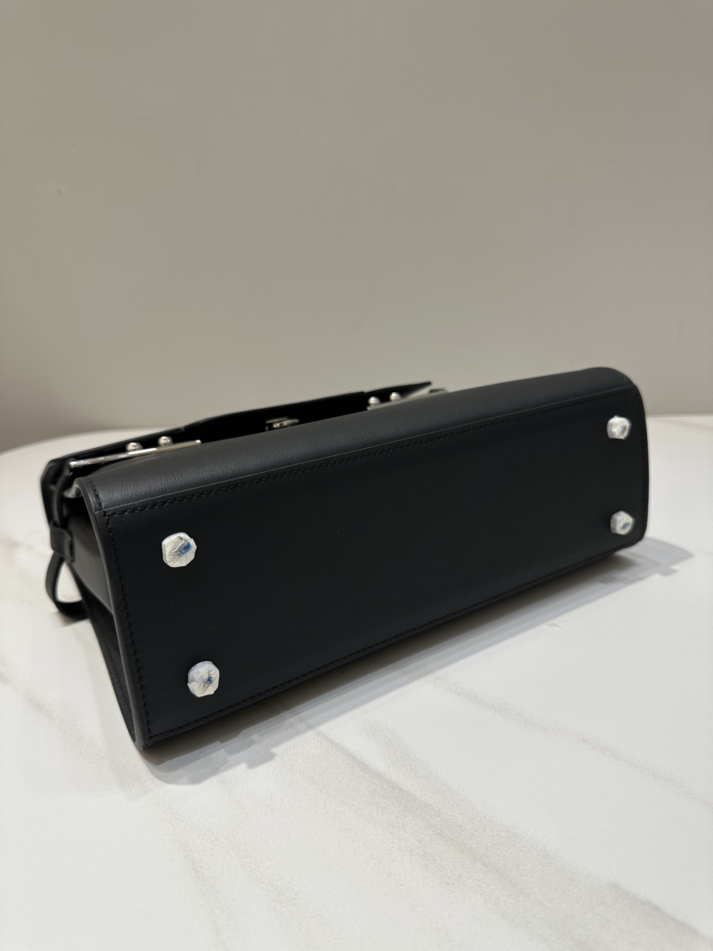 델보 톰페트 MM 샤리오뜨백